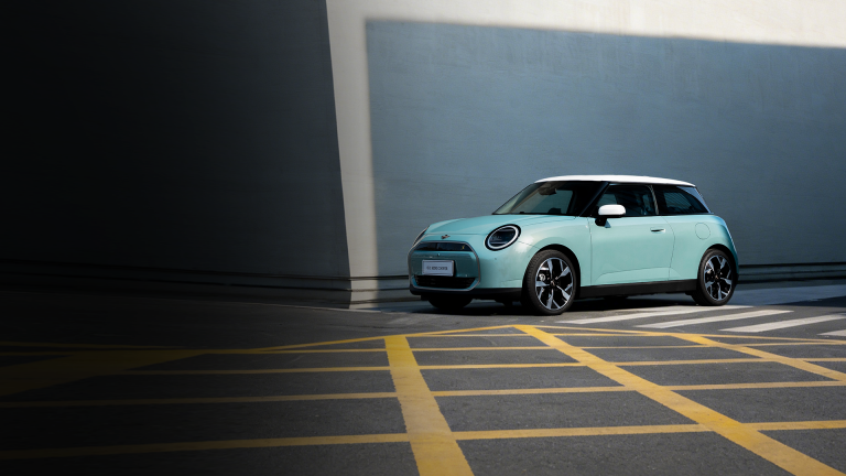 全新电动MINI COOPER