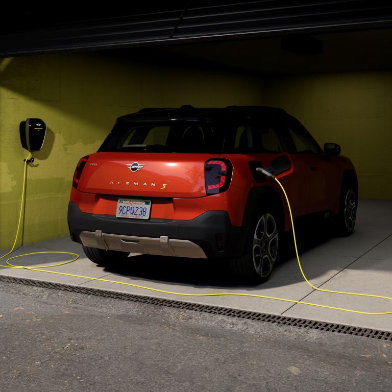 All-Electric MINI Aceman - mosaic - 充电与续航