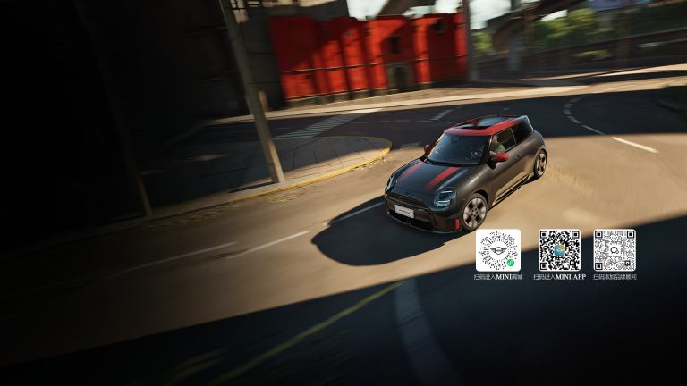 全新电动 MINI JCW