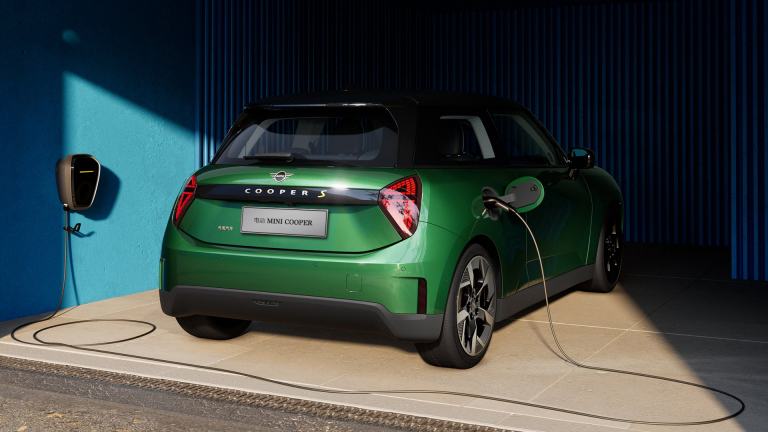 MINI all-electric - charging - home charging